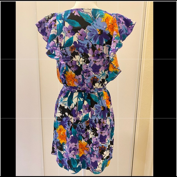 Cute Floral Dress - Picture 2 of 5